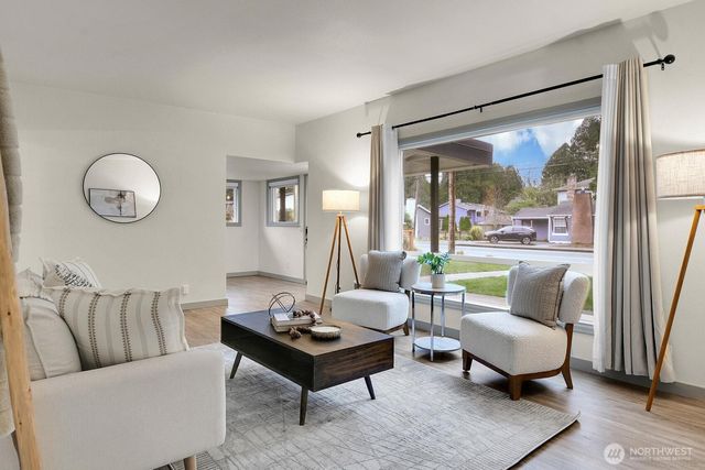 1021 Walnut Street, Edmonds, WA 98020