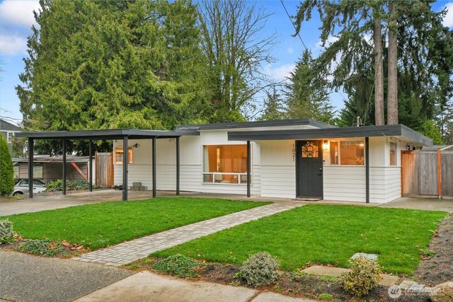 1021 Walnut Street, Edmonds, WA 98020