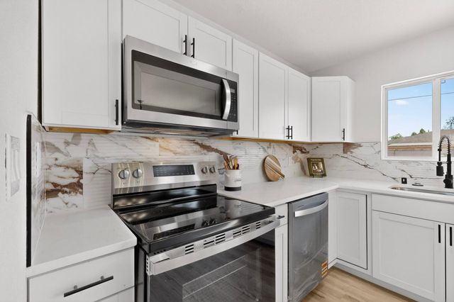 4716 Douglas Macarthur Road NE, Albuquerque, NM 87110