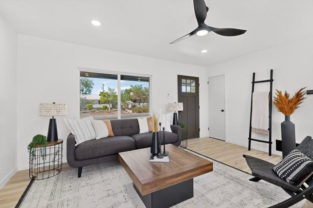 4716 Douglas Macarthur Road NE, Albuquerque, NM 87110
