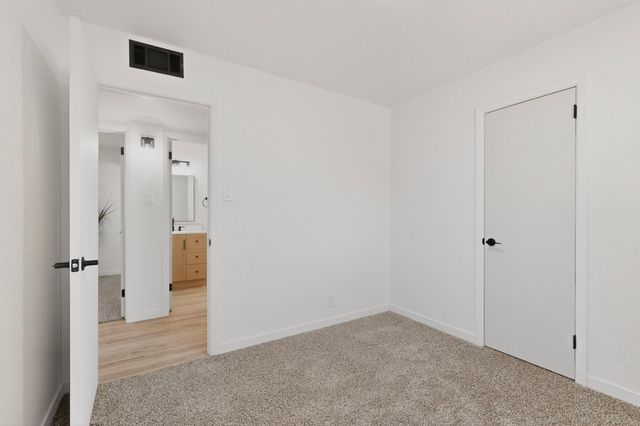 4716 Douglas Macarthur Road NE, Albuquerque, NM 87110