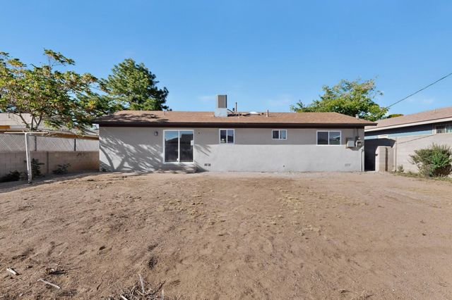 4716 Douglas Macarthur Road NE, Albuquerque, NM 87110