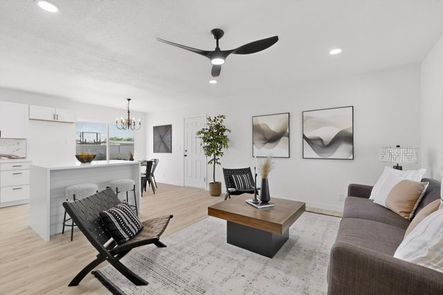 4716 Douglas Macarthur Road NE, Albuquerque, NM 87110