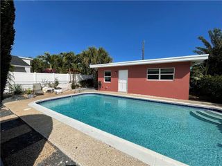 616 NE 11th Avenue, Pompano Beach, FL 33060