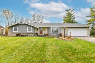 5131 S Root River PARKWAY, Greenfield, WI 53228