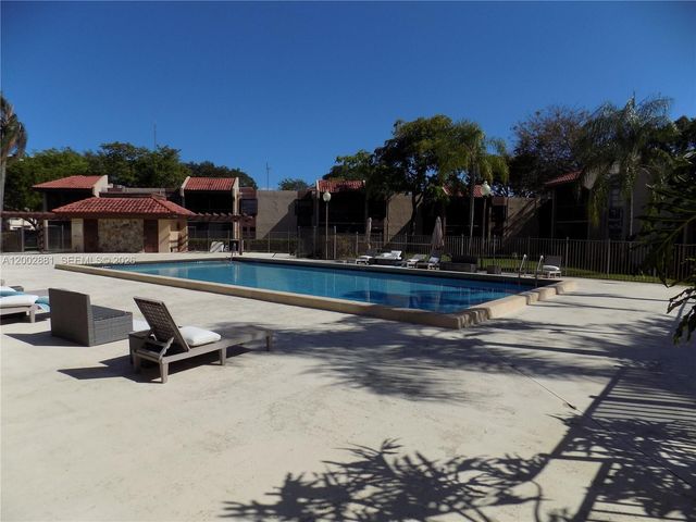 20831 San Simeon Way 103, Miami, FL 33179