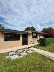 1200 NW 37th Ave 2, Miami, FL 33125