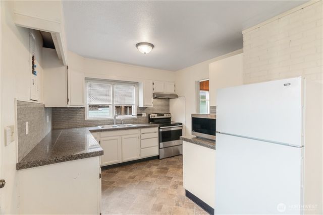 2112 Becker Street, Aberdeen, WA 98520