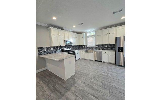 1809 NE Pine Avenue, Steinhatchee, FL 32359