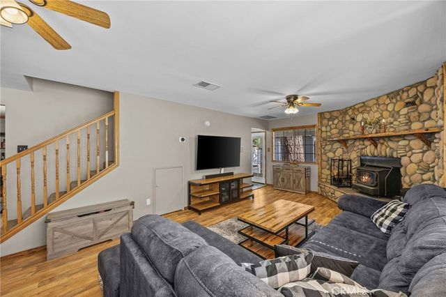 904 E Fairway, Big Bear City, CA 92314