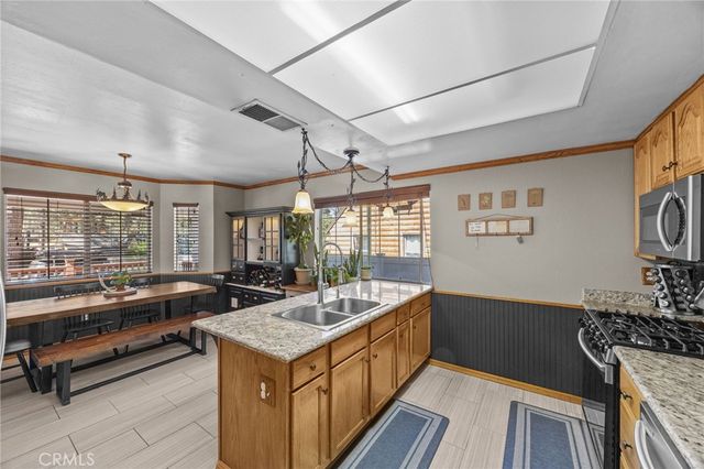 904 E Fairway, Big Bear City, CA 92314
