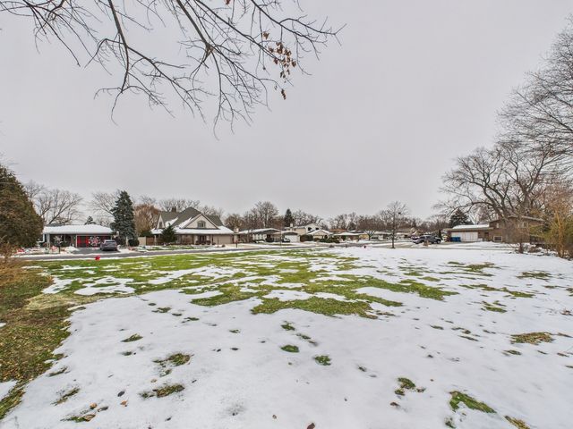 12412 S Melvina Avenue, Palos Heights, IL 60463