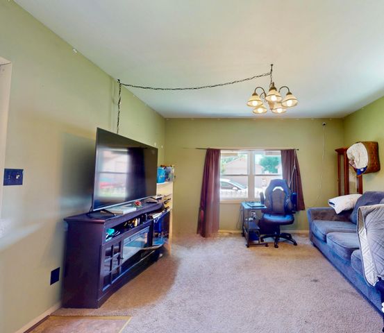 947 Reese Avenue, Whiting, IN 46394