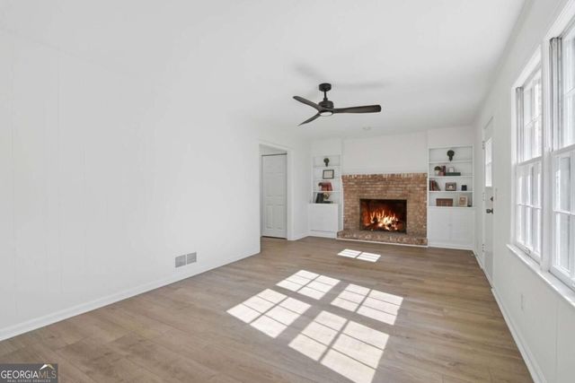 31 Huntwood Drive SE, Smyrna, GA 30082