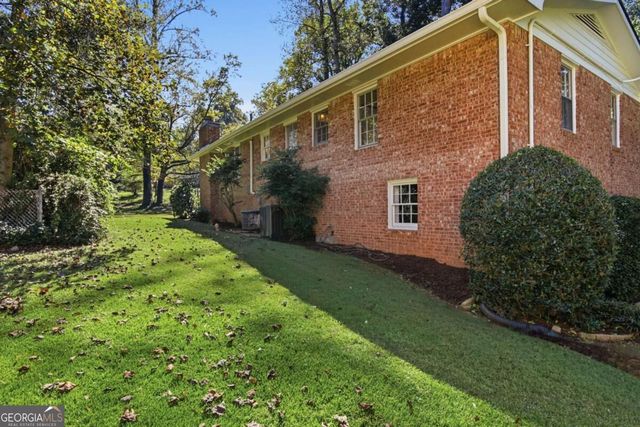 31 Huntwood Drive SE, Smyrna, GA 30082