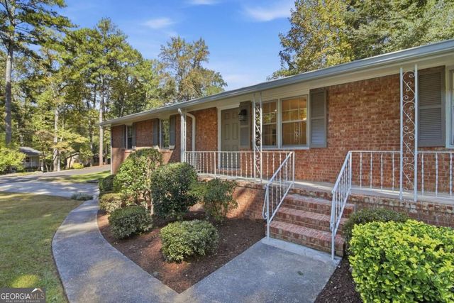 31 Huntwood Drive SE, Smyrna, GA 30082
