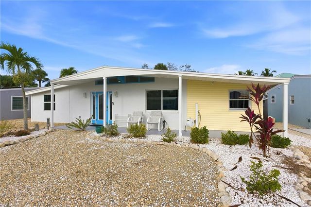 185 Hibiscus DR, Fort Myers Beach, FL 33931