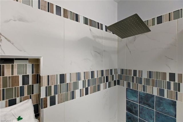 185 Hibiscus DR, Fort Myers Beach, FL 33931