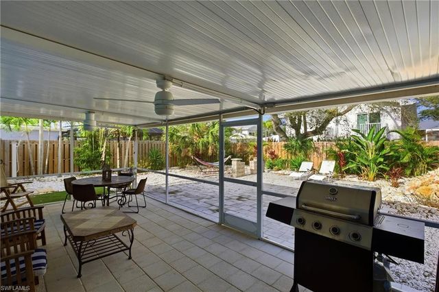 185 Hibiscus DR, Fort Myers Beach, FL 33931