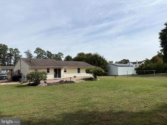 176 ARCHERTOWN RD, New Egypt, NJ 08533