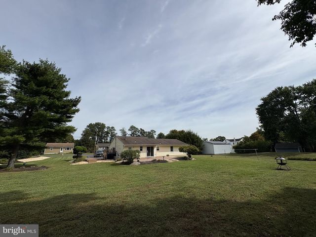 176 ARCHERTOWN RD, New Egypt, NJ 08533