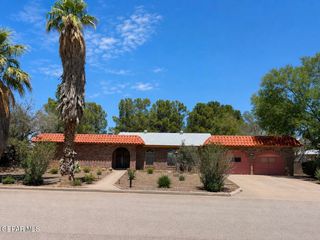 416 PENROY Lane, Horizon City, TX 79928