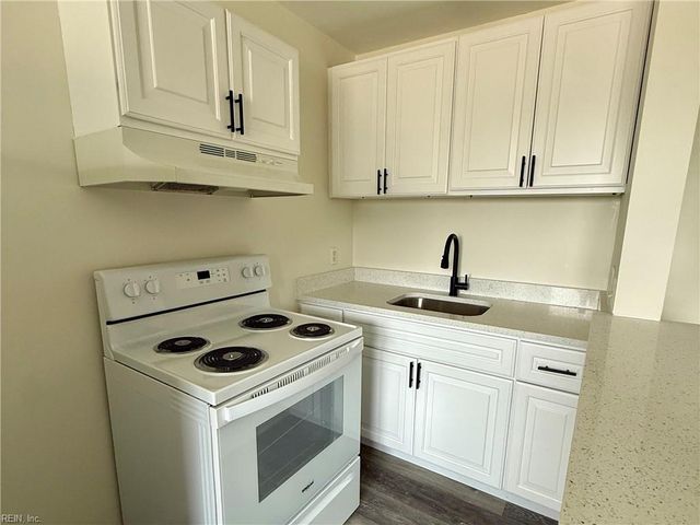 2828 E Ocean View AVE, Norfolk, VA 23518