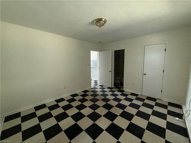 2828 E Ocean View AVE, Norfolk, VA 23518