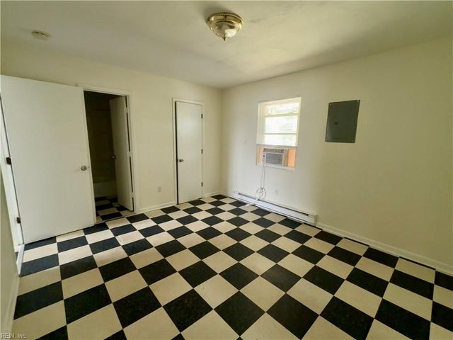 2828 E Ocean View AVE, Norfolk, VA 23518