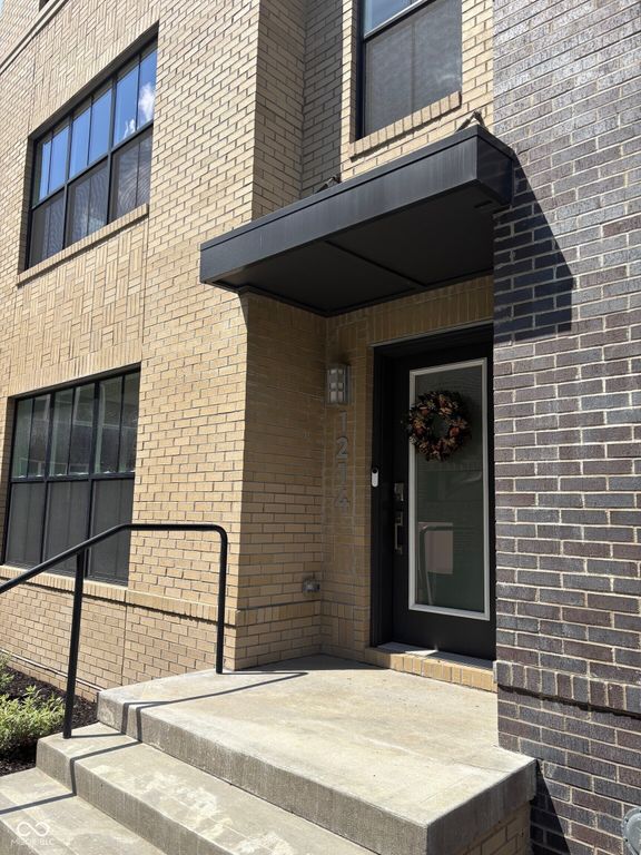 1214 N Alabama Street, Indianapolis, IN 46202