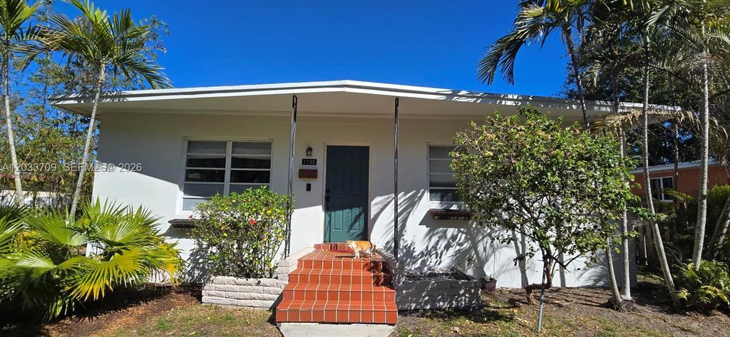 Image 22 of property listing at 1135 NE 133 rd St, North Miami, FL 33161
