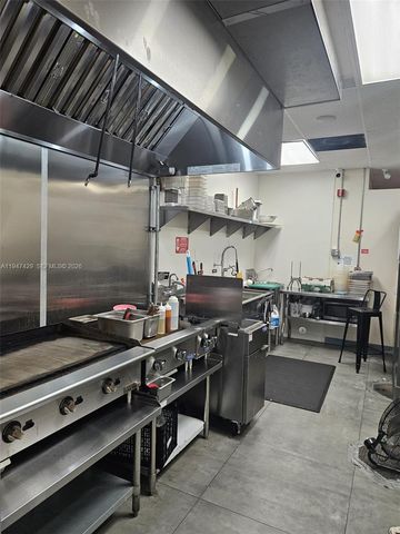 12743 Biscayne Blvd, North Miami, FL 33181