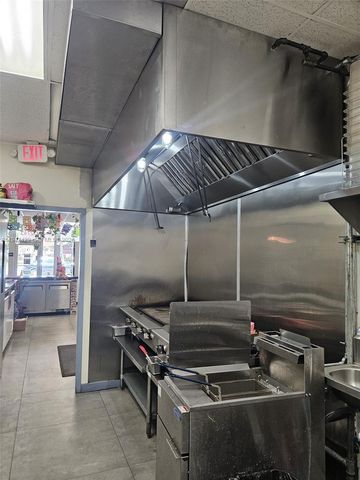 12743 Biscayne Blvd, North Miami, FL 33181