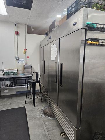 12743 Biscayne Blvd, North Miami, FL 33181