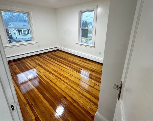 4 Bartlett St 2, Taunton, MA 02780