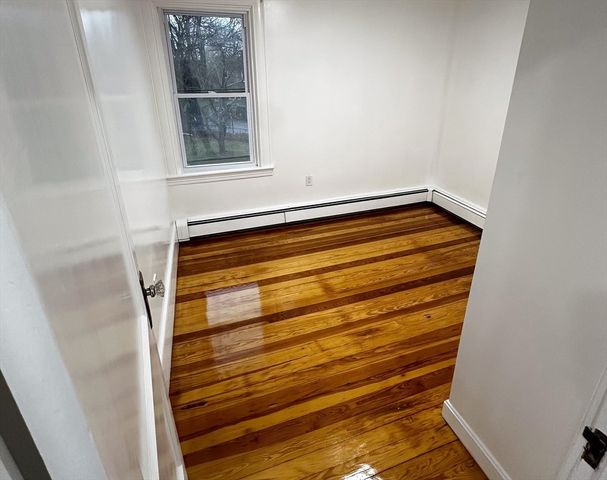 4 Bartlett St 2, Taunton, MA 02780