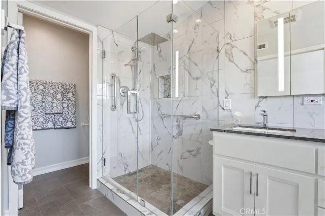 13 Firestone 5, Irvine, CA 92614