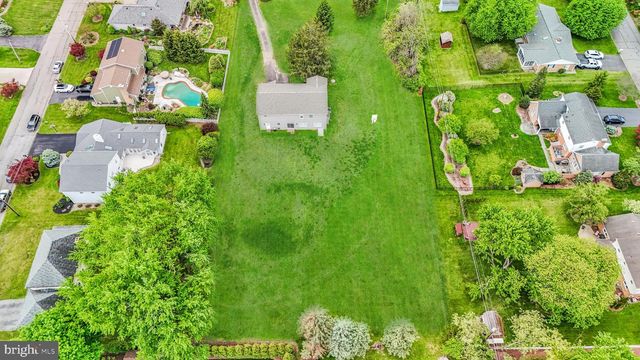 2840 JACKSONVILLE RD, Bethlehem, PA 18017