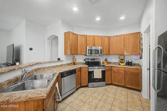 8969 W MYRTLE Avenue, Glendale, AZ 85305