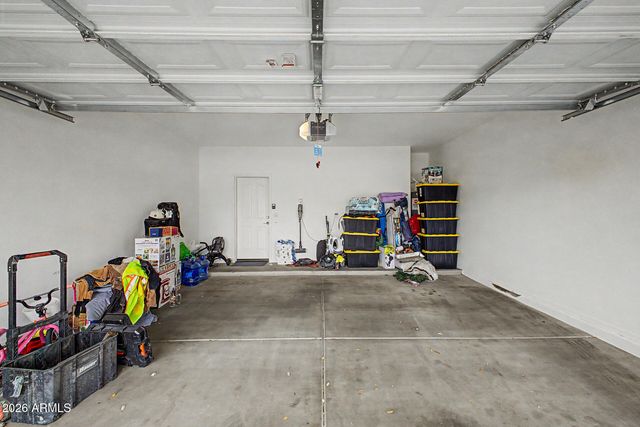 8969 W MYRTLE Avenue, Glendale, AZ 85305