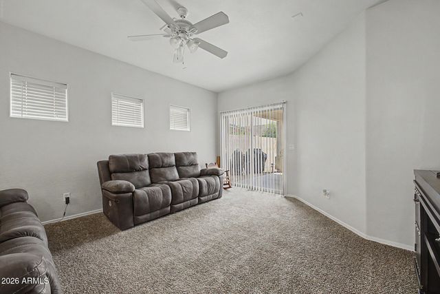 8969 W MYRTLE Avenue, Glendale, AZ 85305