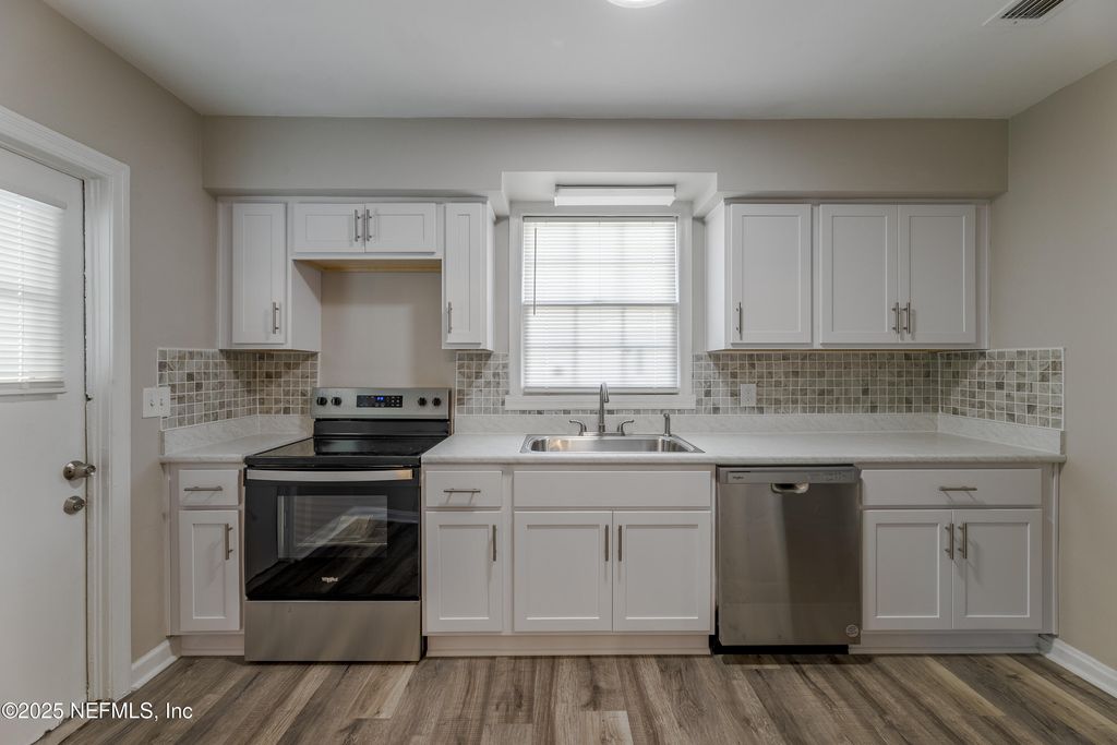 2030 GIBSON Road, Jacksonville, FL 32207