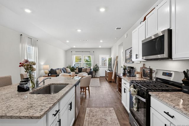 4218 TARRAGON PL, Von Ormy, TX 78073