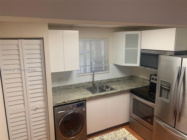 6900 SW 39th Street 206J, Davie, FL 33314