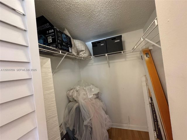 6900 SW 39th Street 206J, Davie, FL 33314