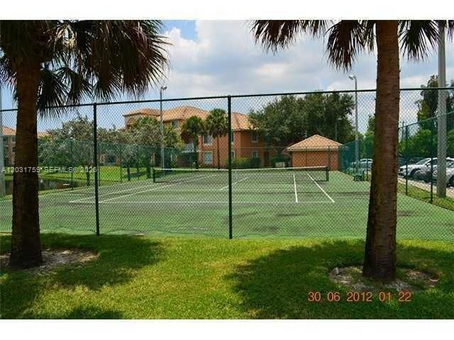 6900 SW 39th Street 206J, Davie, FL 33314