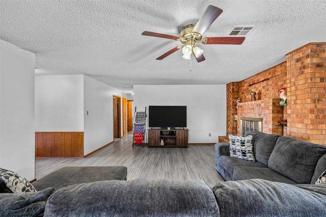 4715 SE Kincaid Ave, Lawton, OK 73501