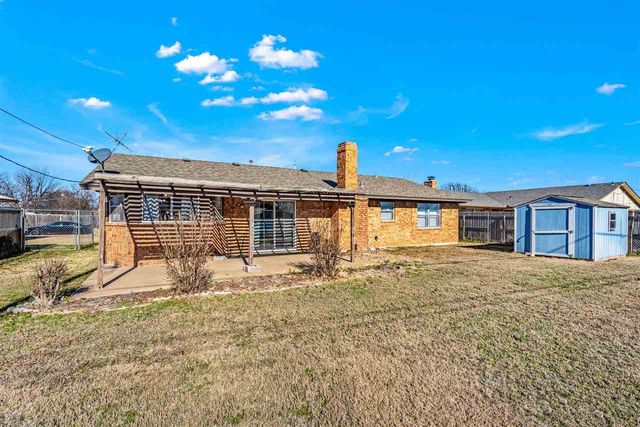 4715 SE Kincaid Ave, Lawton, OK 73501