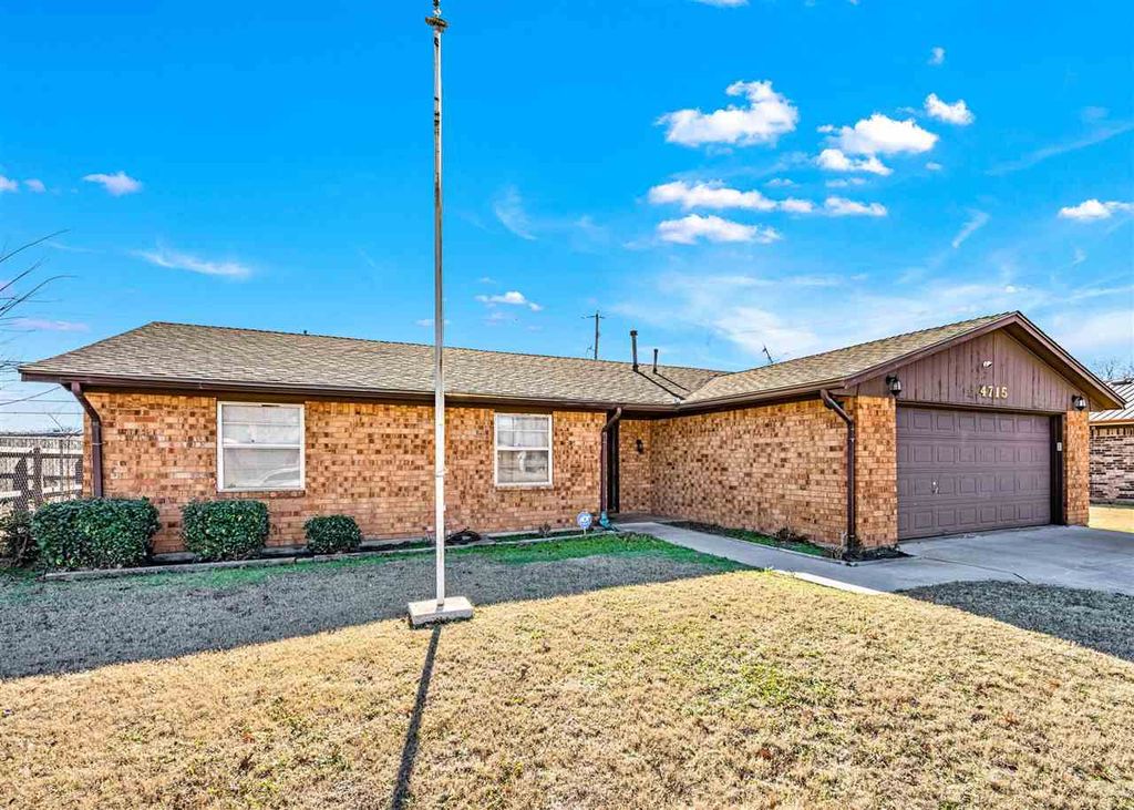 4715 SE Kincaid Ave, Lawton, OK 73501