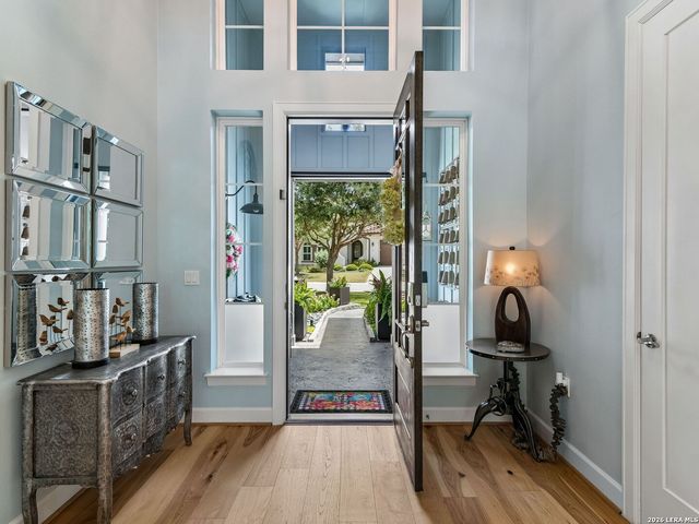 137 Sowing Oak Dr, San Marcos, TX 78666